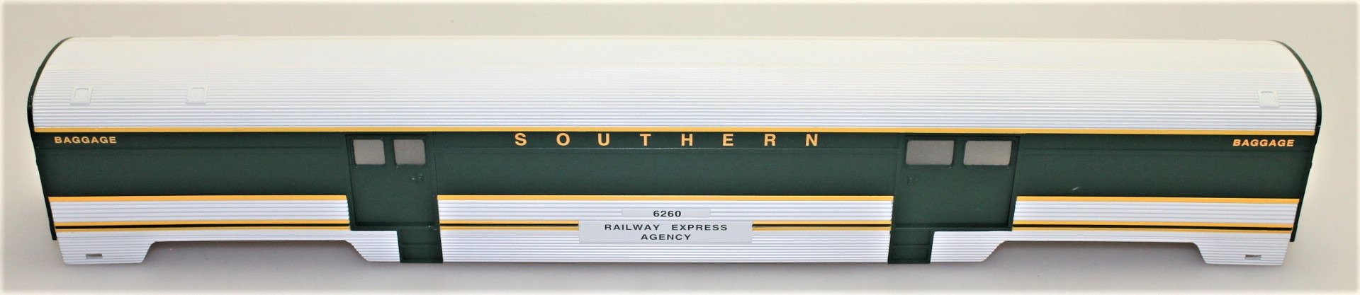 (image for) BAGGAGE 72' CAR SHELL (SOUTHERN RAILWAY EXPRESS AGENCY) #6260